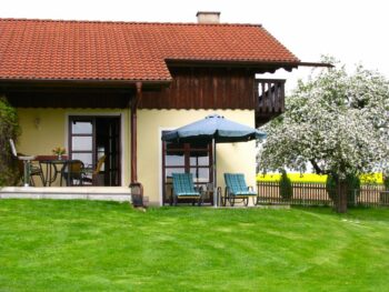 Ferienhaus Sonnenschein mit 5 * & 5 Pfoten