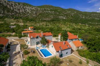 Villa Roglić mit Privatpool