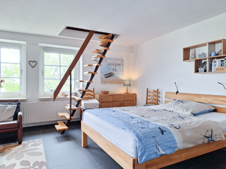 Erhöhtes Doppelbett FeWo Seestern