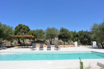 Trullo Specchia