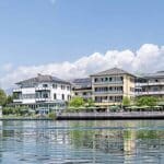 hotelansicht-vorne-see1600x750